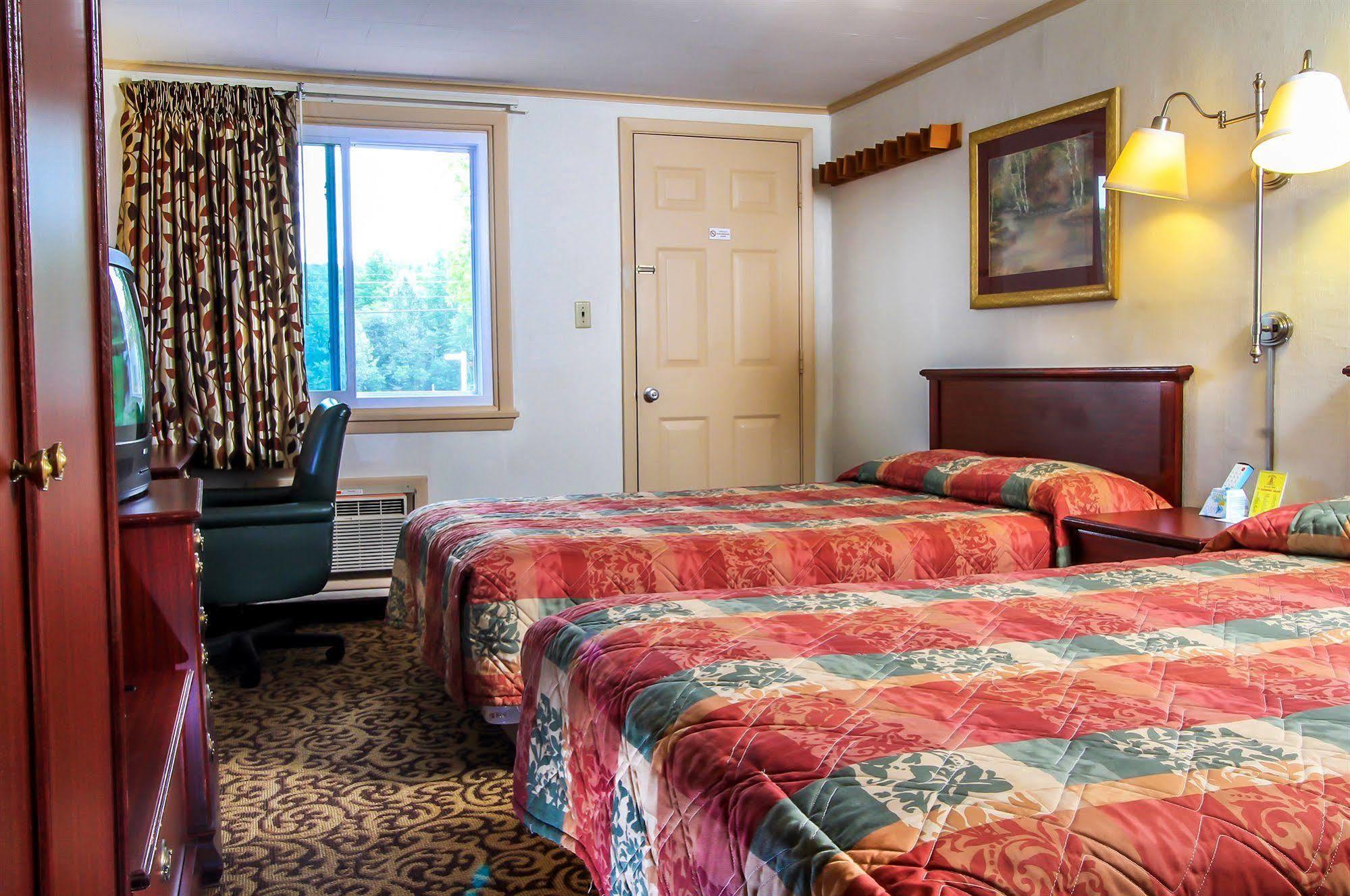 Happy Bear Motel Killington Buitenkant foto