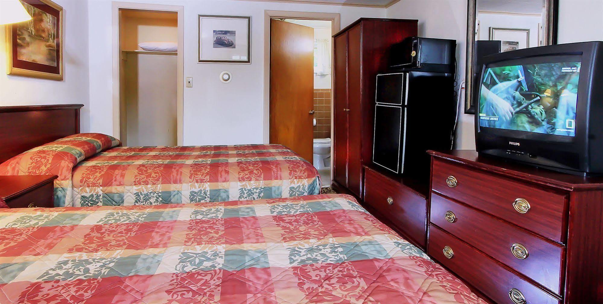 Happy Bear Motel Killington Buitenkant foto